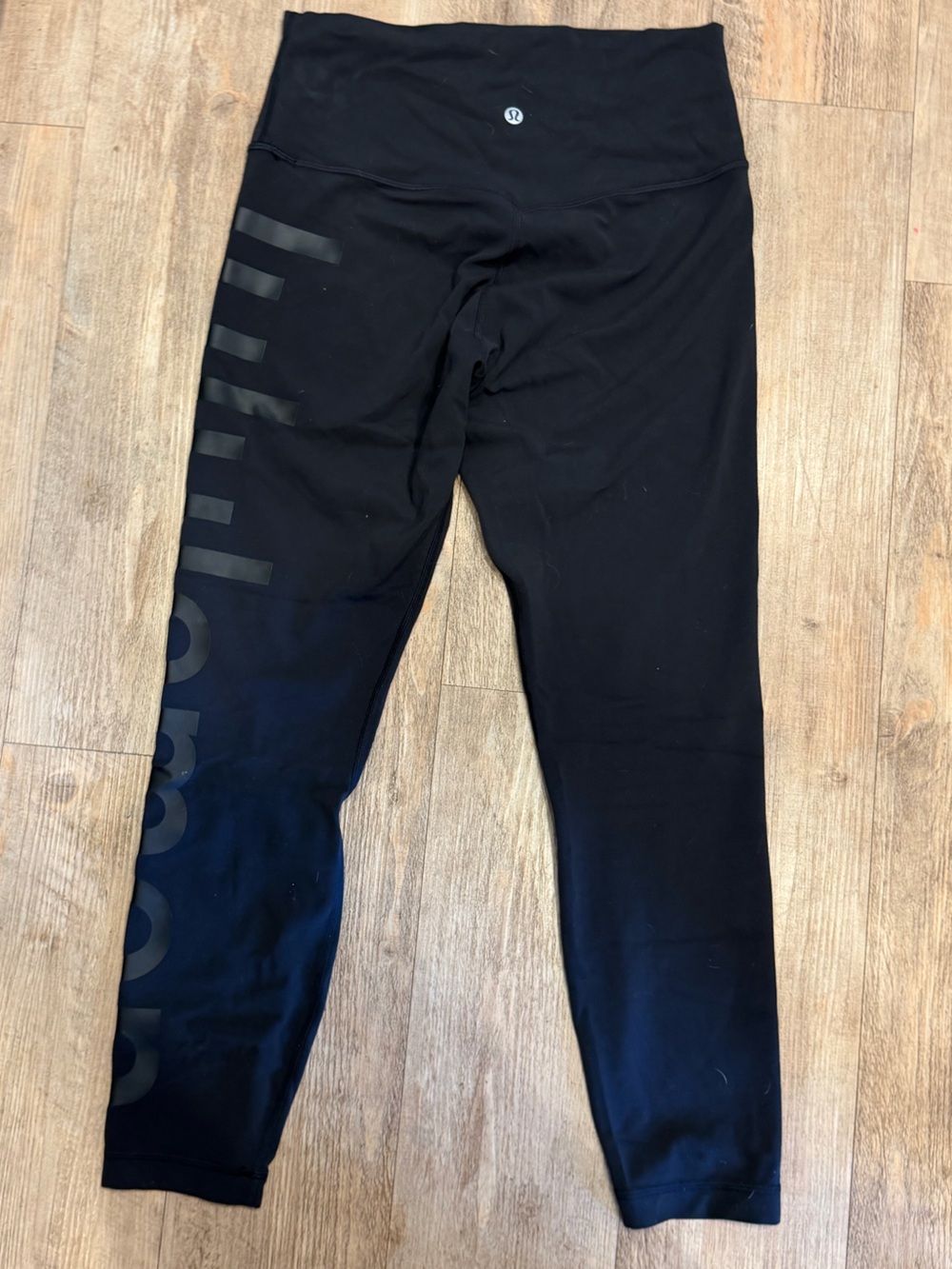 lululemon athletica Black Performance Leggings with lululemon graphic 25” inseam - Picture 4 of 5